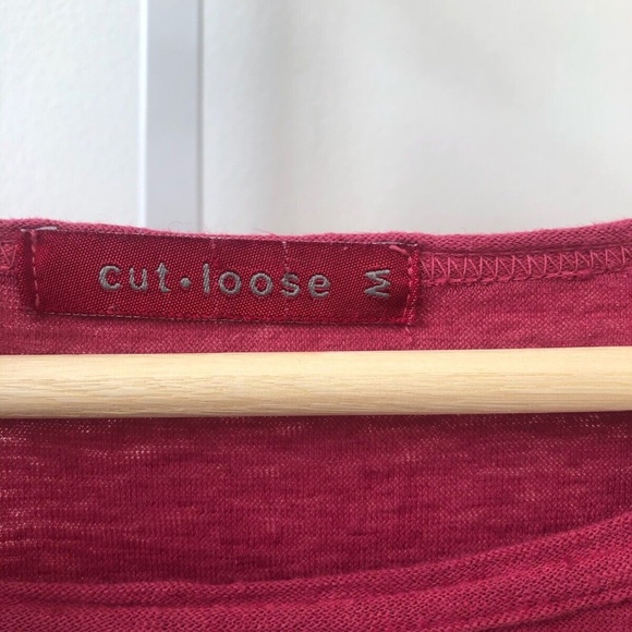 Cute Red Cut Loose Top in Medium - Picture 5 of 6
